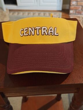 Yellow/Maroon Visor Central